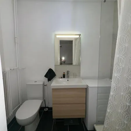 13 Apartment